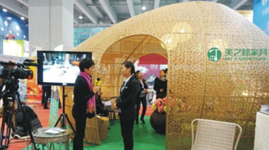 我司以制造休閑家具主要藤制家具為主，對(duì)比了幾家后，選擇與中擂公司合作，策劃團(tuán)隊(duì)提出了美家、美院、美之滕的定位，讓我們美之滕產(chǎn)品有了清晰的市場(chǎng)定位，期待與中擂公司一起成長(zhǎng)。